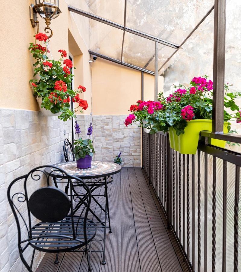 2 - Bedroom Apartments Galicia Lviv Extérieur photo